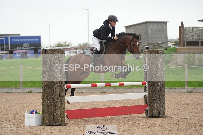 250920-115039-00811 - Cls 9 Pony Newcomers and 1m