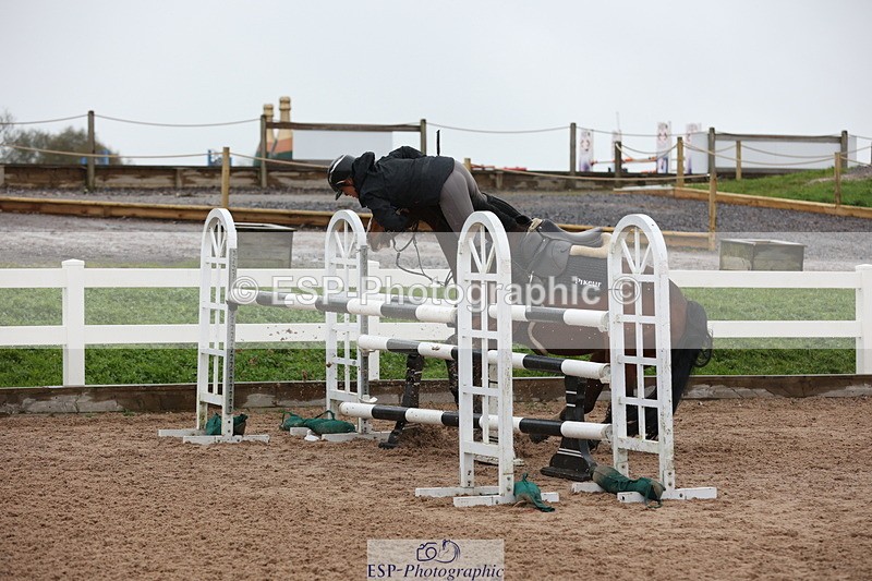 231112A-132441-04446 - Cls 20 Newcomers & 1.10m Open