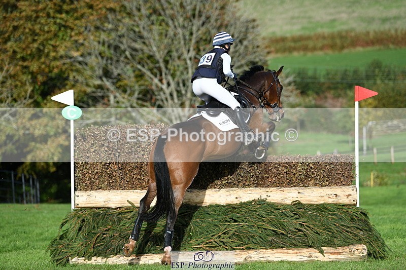 251024A-152602-14754 - C-239-Ellie.Townend