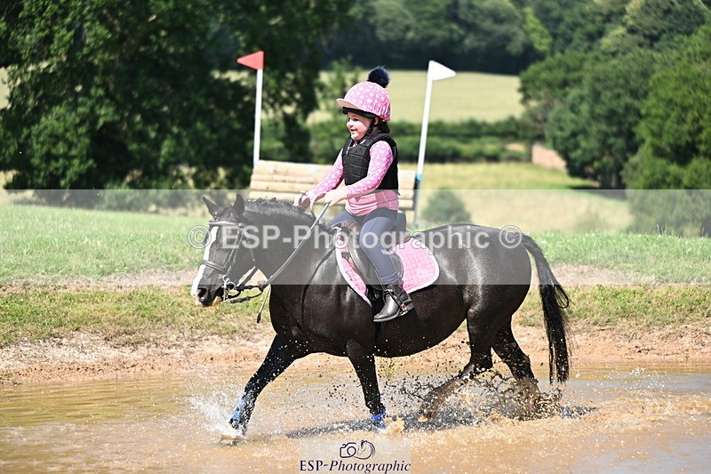 240729B-150241-03053 - Abbie's Group XC