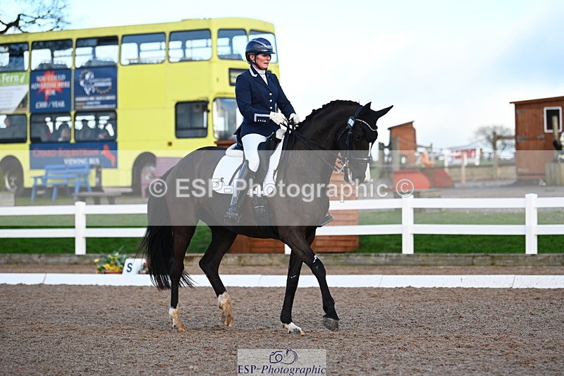 240218A-145643-08968 - 280-Nicola.Buchanan-ST.GILES.DARK.MAGIC