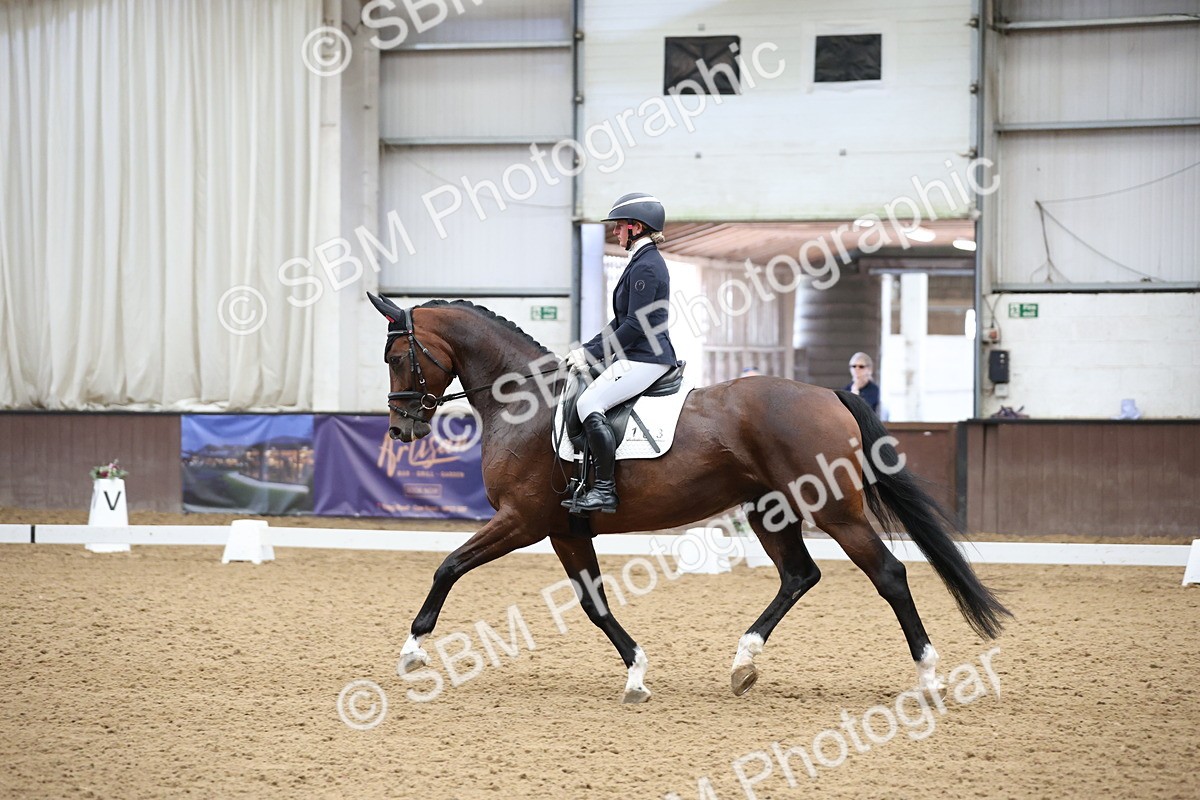SBM_003997 - Class 8 - Advanced Medium 6 Silver
