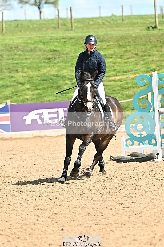 250416-133233-01120 - Cls 4 Newcomers and 1.10m