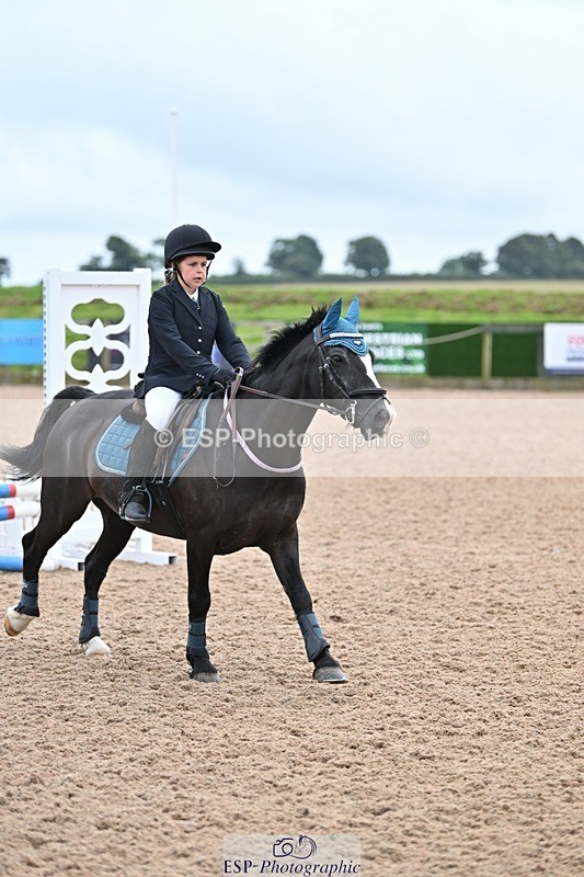 240813-161625-00200 - Clear round & 60cm