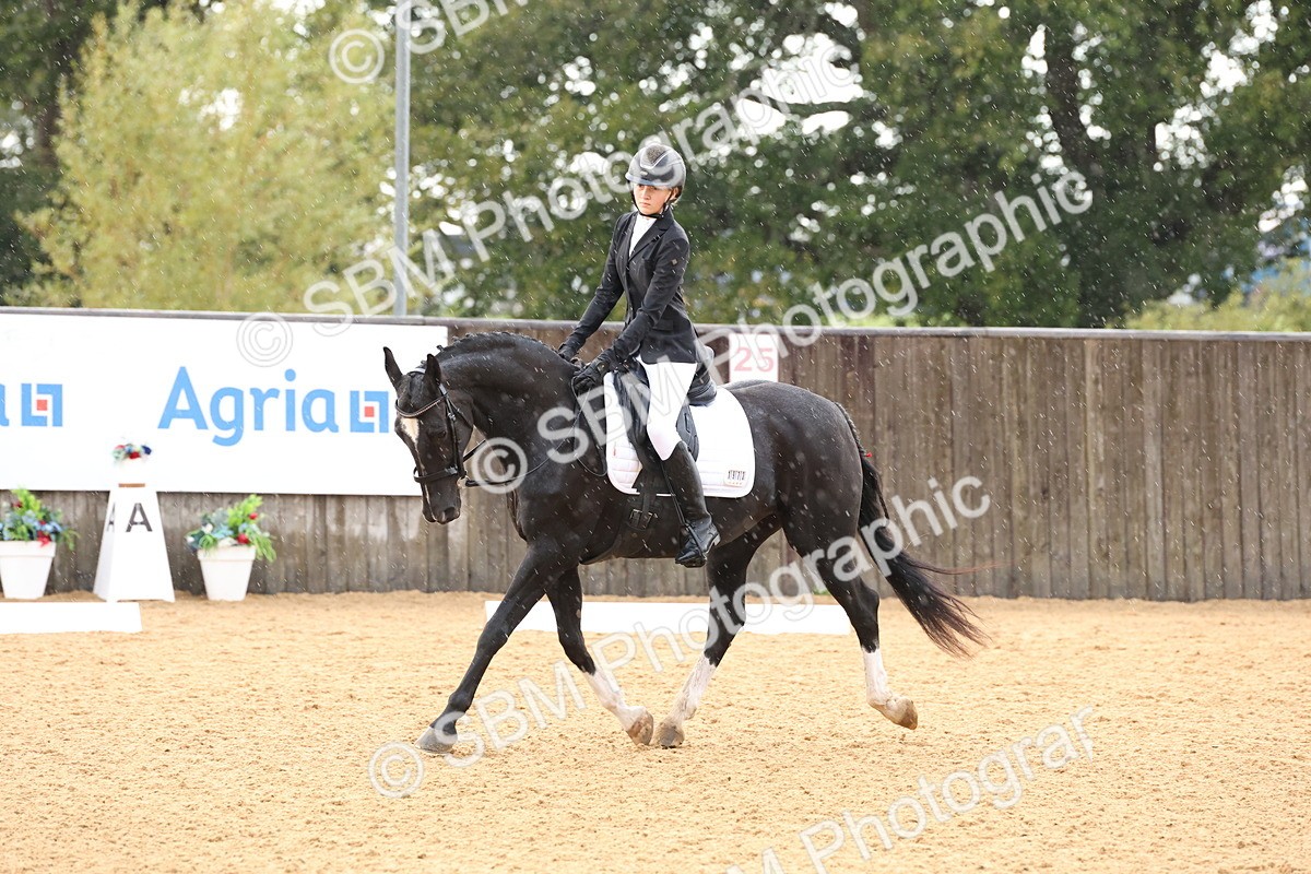 SBM_00635 - D1 - Small Tour Championship Intro 1