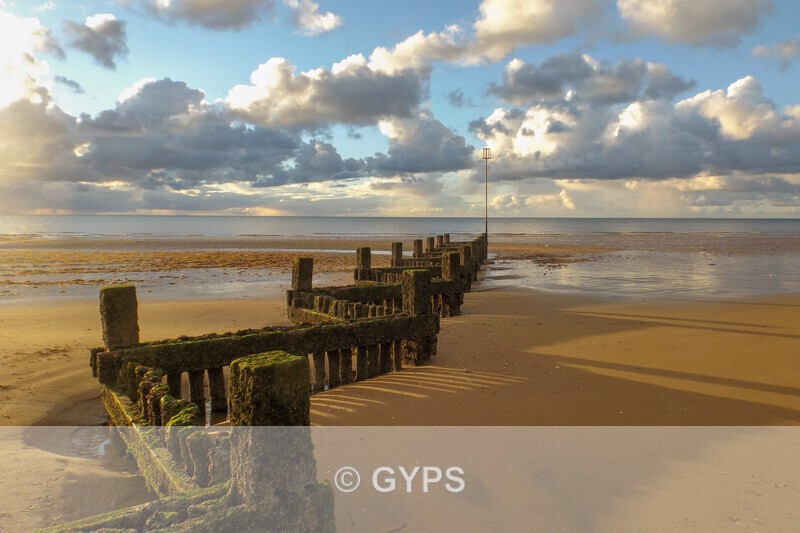 Hunstanton Groynes by Kath Wright - New Members Work