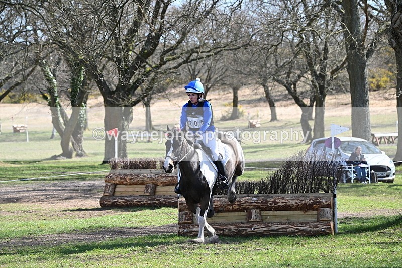 WJ6_2693 - Time 11:00 to 11:24