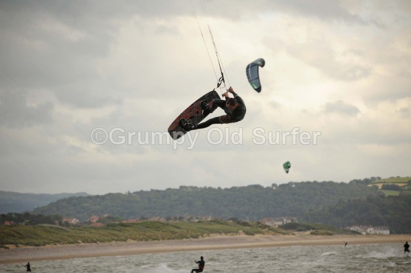 DSC_2123 - Kite surfers West Shore