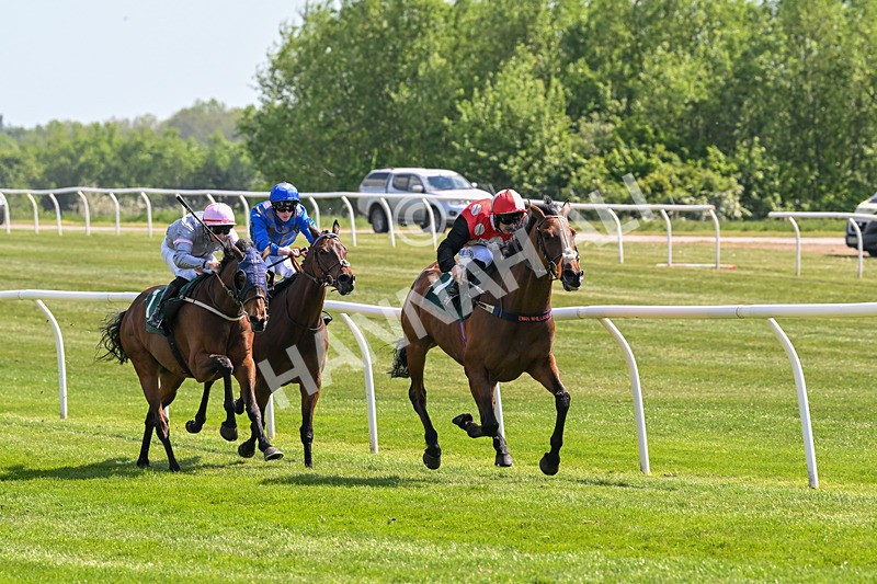 120525-Race 3-Zephlyn-8502 - Race 3