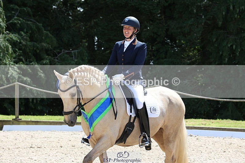 230811-130936-01500 - Adv Medium Silver Presentations