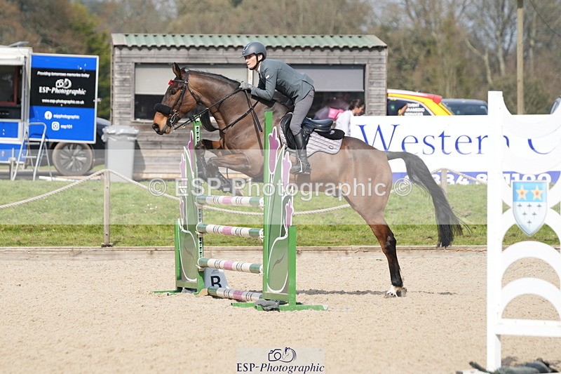 260322A-124658-01715 - 12 Newcomers 1m 10 Open