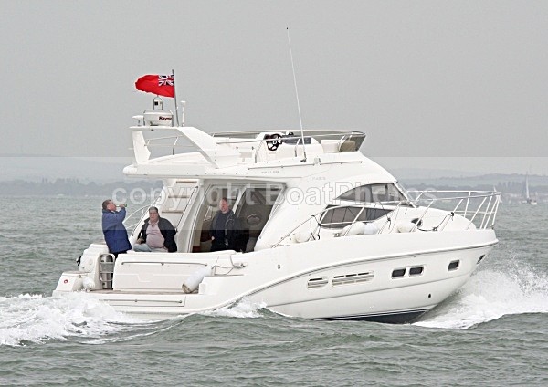 090510 SEALINE F42 IMG_0434 - Flybridge Cruisers