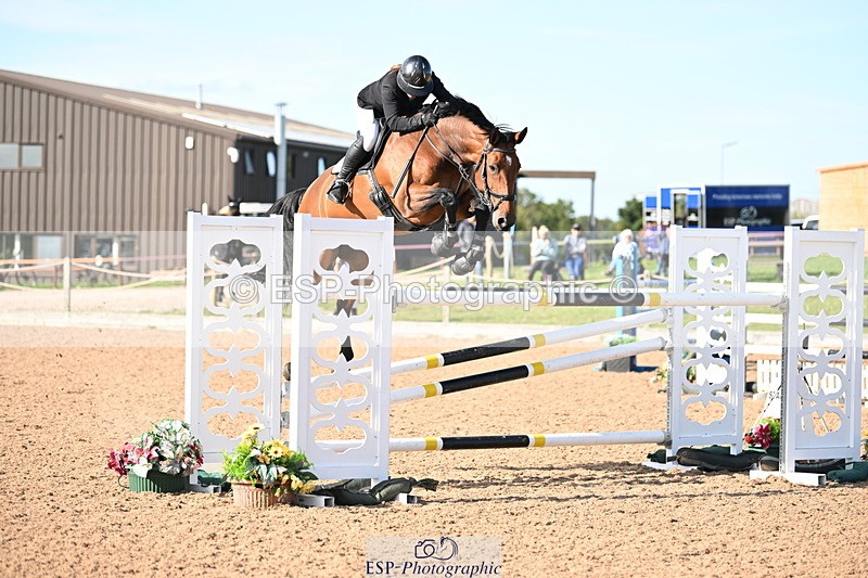 240913A-161335-05187 - Cls 18 National 1.40m Open