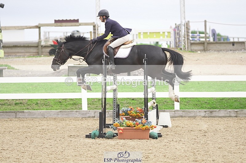 230810A-140916-02625 - Cls 4 1.05m Amateur Quali