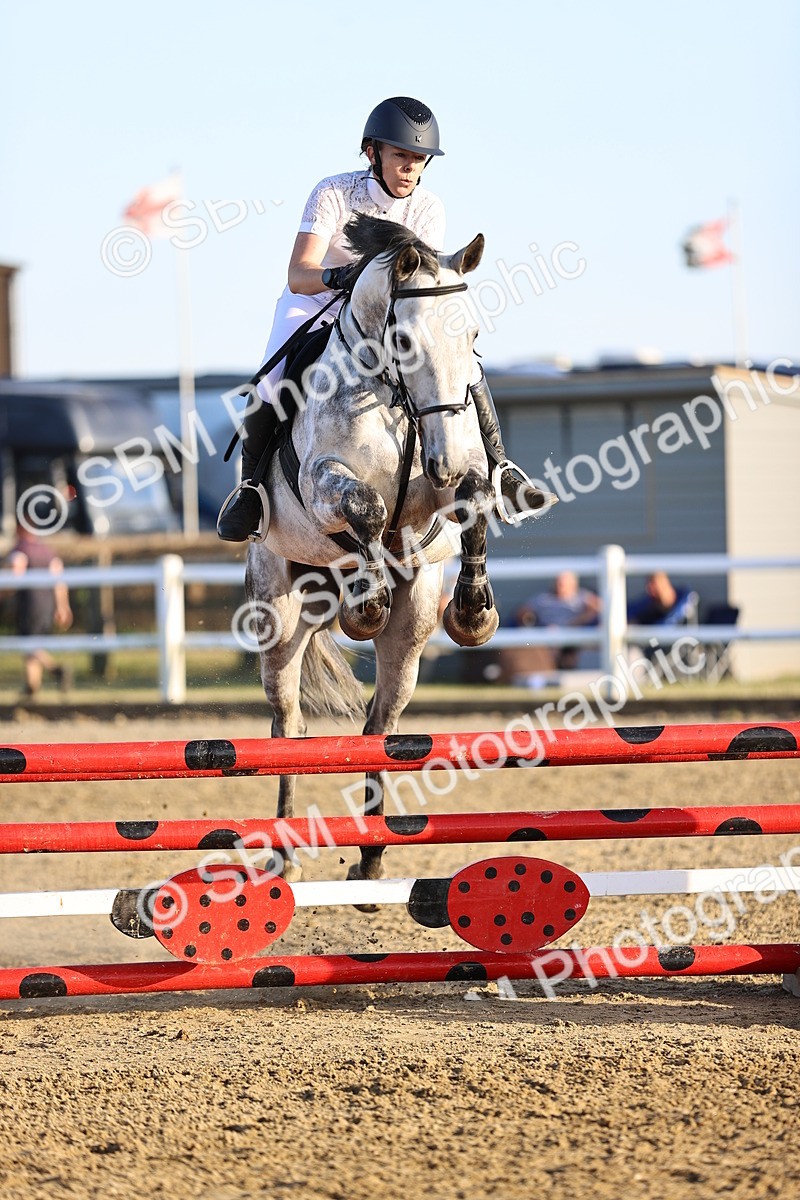SBM_012604 - Class 12 - Senior British Novice - 90cm Open