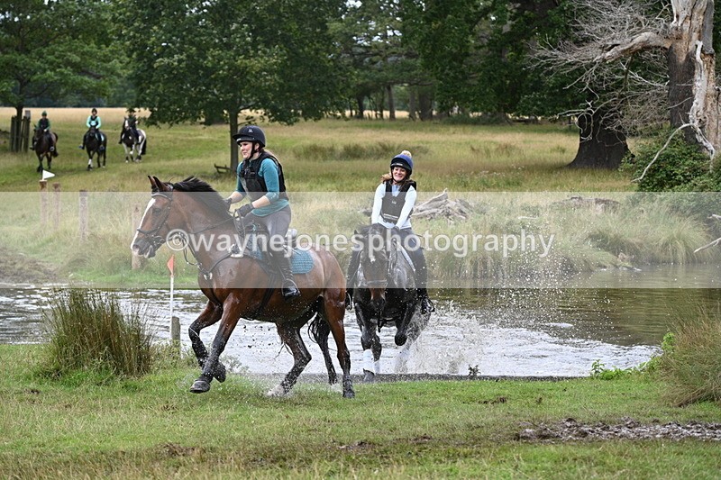 WJ7_3911 - Time at Water 12:52 to 13:22
