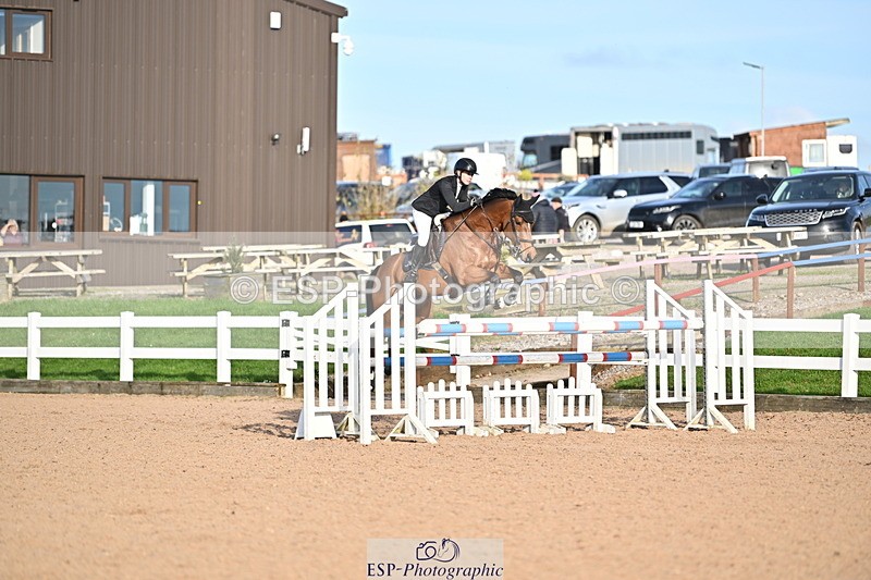 241113A-135807-00761 - Cls 05A&B Snr Fox & 1.20m Open