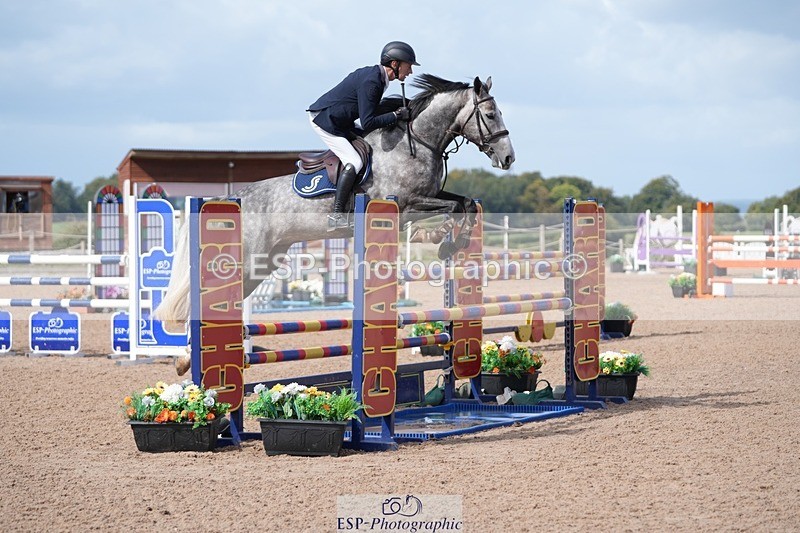 250913-114838-06744 - Cls 15 Snr Foxhunter