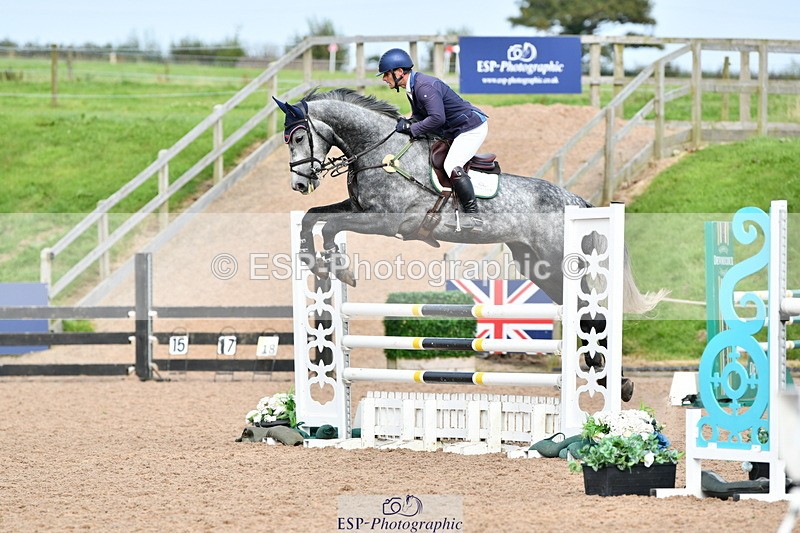 240915A-165009-11116 - Cls 30 Snr Foxhunter