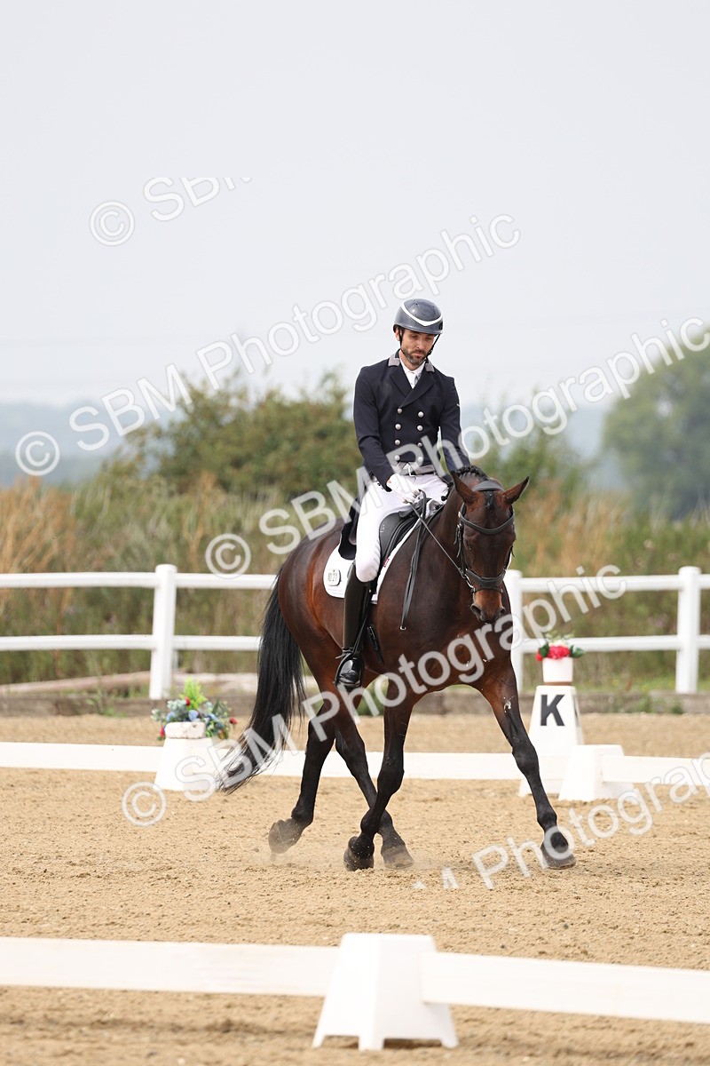 SBM_007082 - Class 9 - FEI INT I - 13.37-14.33