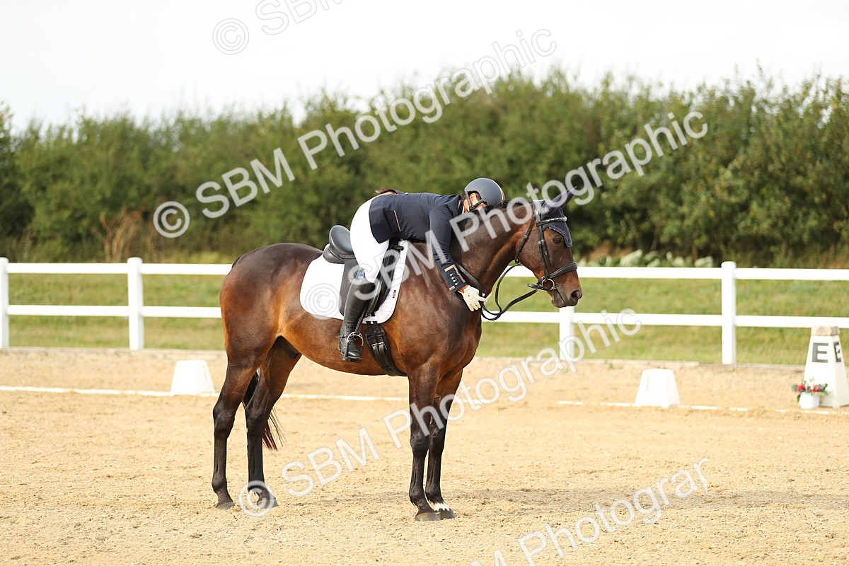 SBM_018489 - Class 14 - Novice 23 - 15.16-16.19