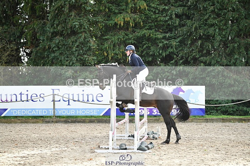 251004A-150339-01645 - Classes 8 & 9 70cm