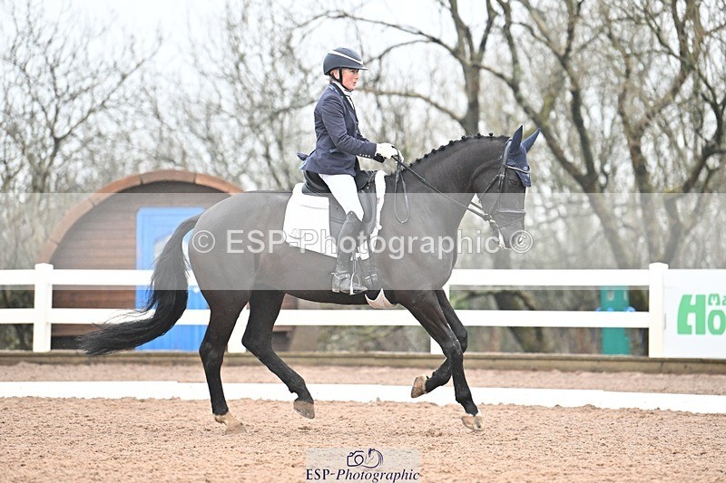 250215-135917-03969 - 228-Louise.Hutchinson-Shovern.Noire