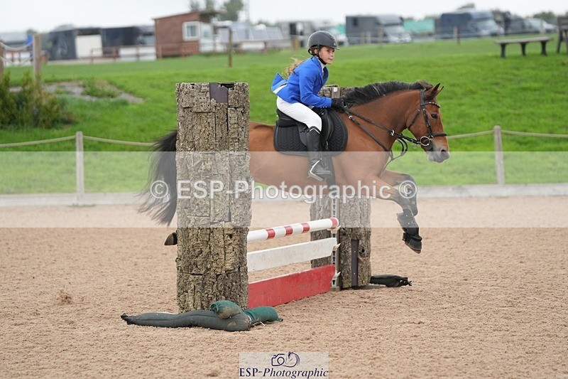 250920-092859-00476 - Cls 3 Pony Intro 70cm