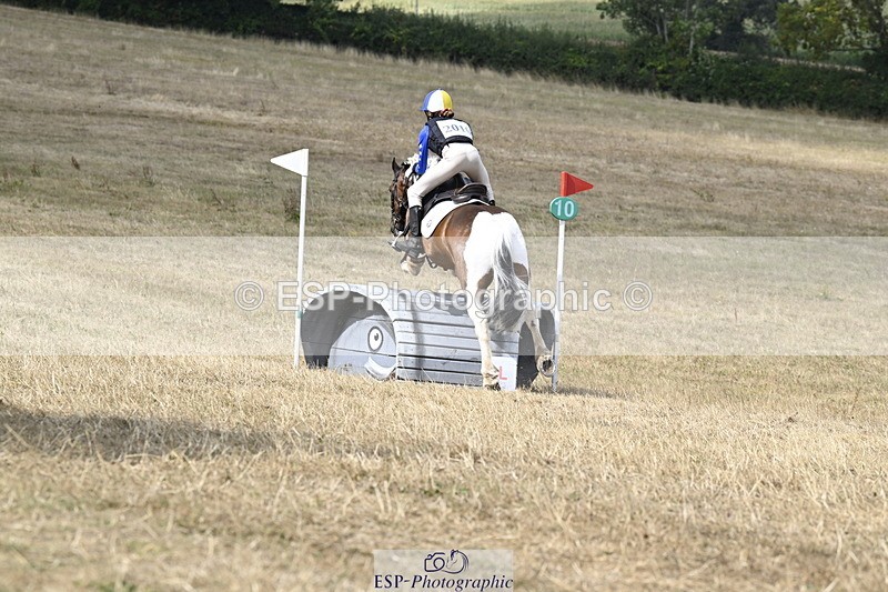 250824A-125255-36531 - 2010-Freya.Hallam-Deakin-Tommy