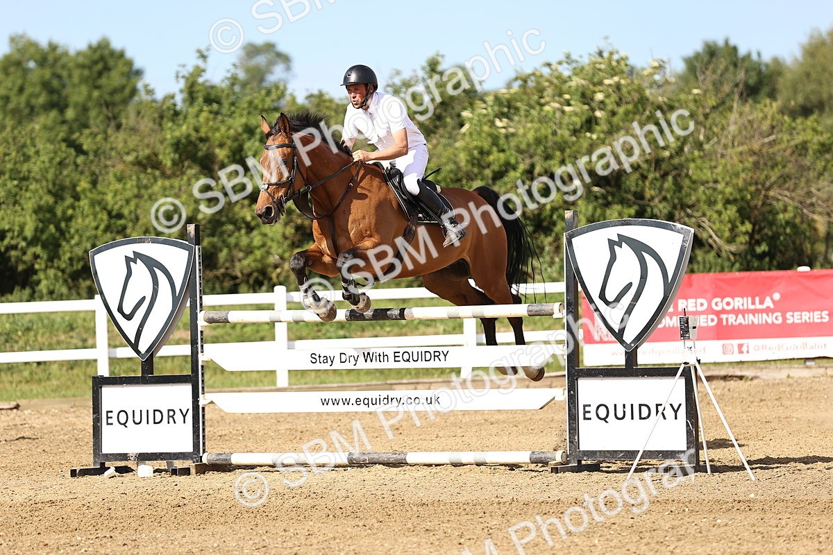 SBM_003087 - Class 5 - Senior Foxhunter - 1.20m