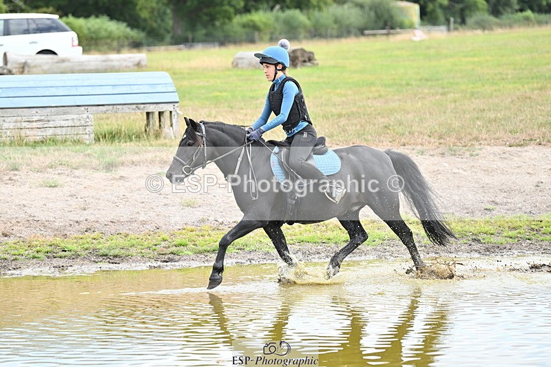 250821B-111223-00202 - Group B - Danielle