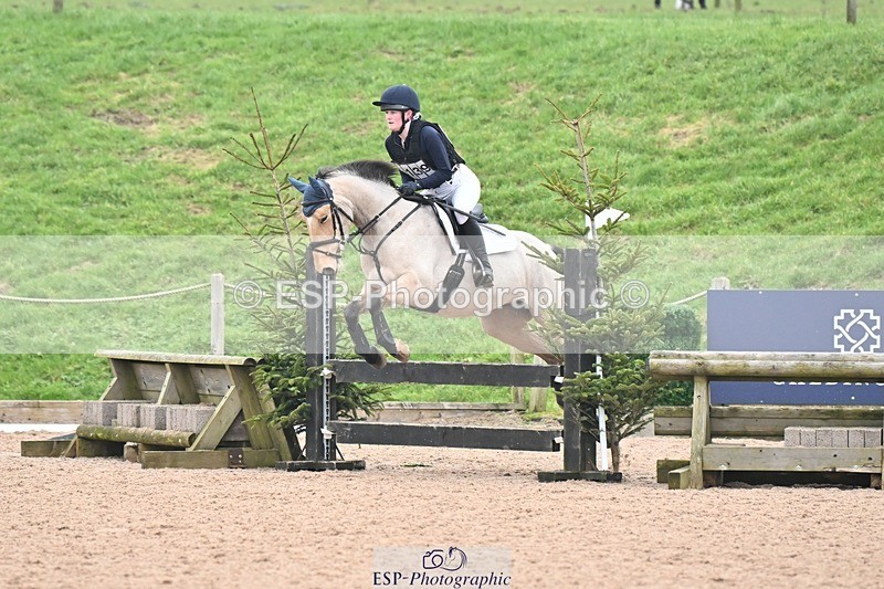 250118-110719-00600 - Cls 2 A&B 80cm 10.45 to 11.40