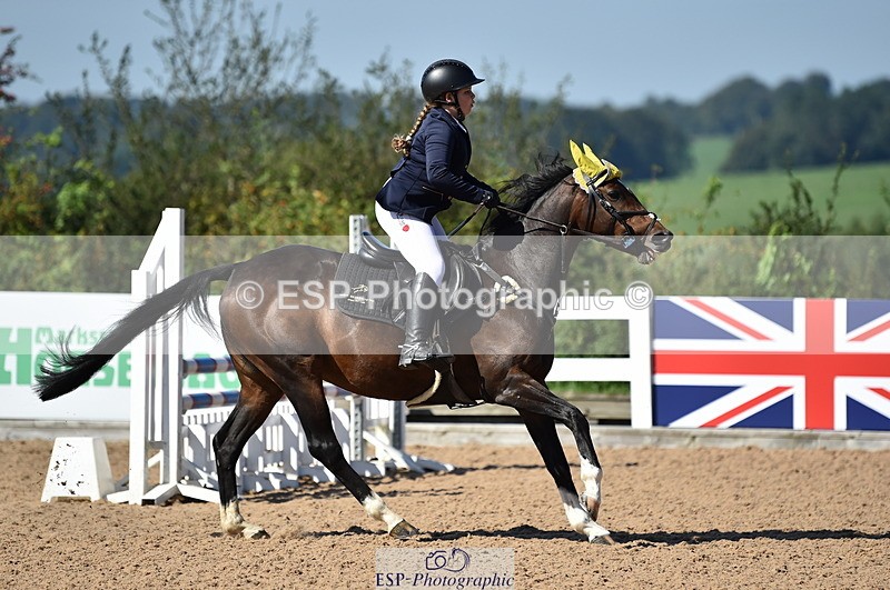 230903A-111150-04130 - Cls 18 Pony Brit Novice & 80cm Open