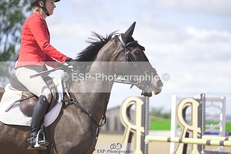 230806A-112424-01581 - Cls 13 Snr Newcomers & 1.10m Open