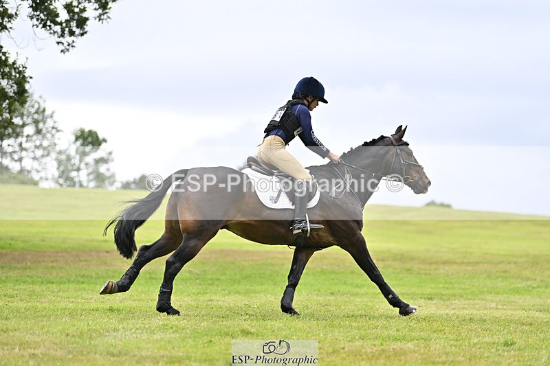 240825X-160910-36197 - 80cm XC 15.30 to 16.30