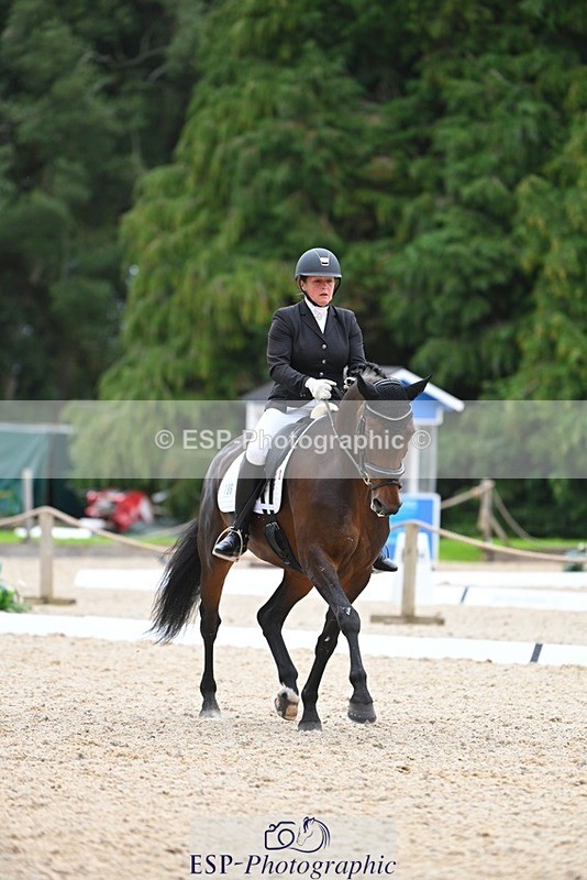 230813-175311-08769 - Cls 14 Medium Silver 16.45 to End