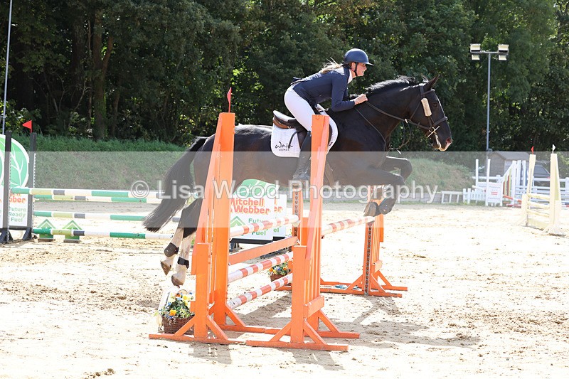 3E7A3585 - Class 4: Senior British Novice/90cm open
