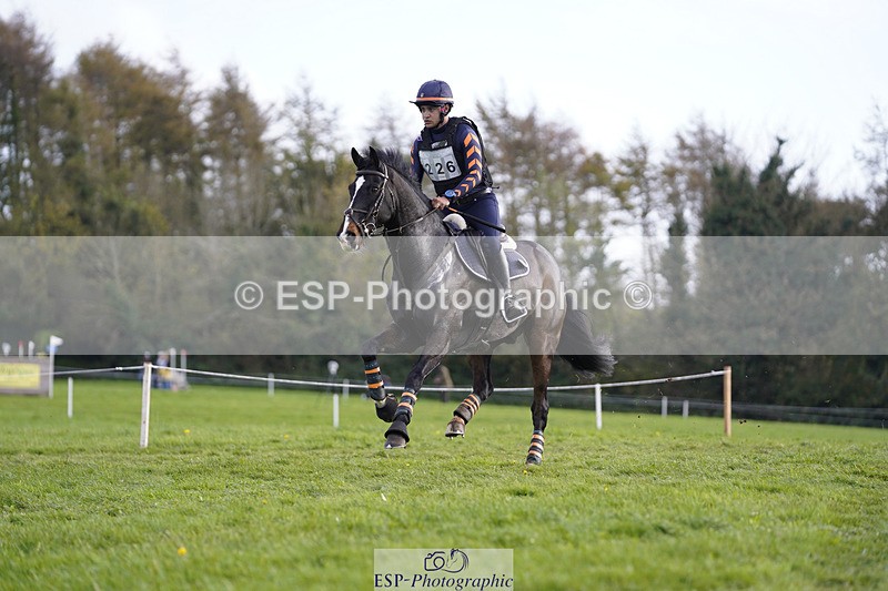 241025-152906-10463 - 226-Matteo.Gallucci-CASTLERICHMOND.WILLIAM