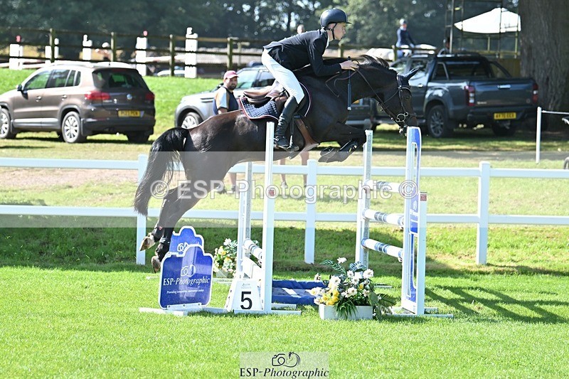230909-111217-05099 - Cls 11 Snr Foxhunter & 1.20m Open