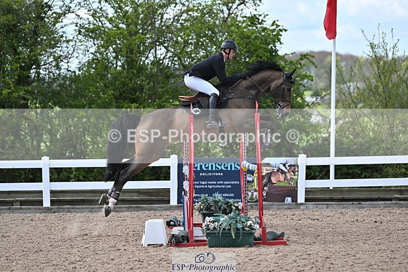 240418A-135613-03649 - Cls 13, 1 Star Bronze Tour 1.10m