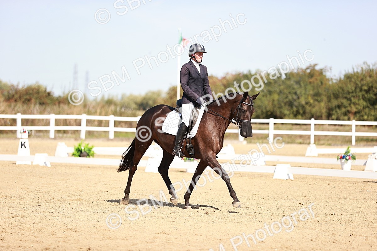 SBM_004466 - Class 12 - Novice 5 - 10.31-11.41