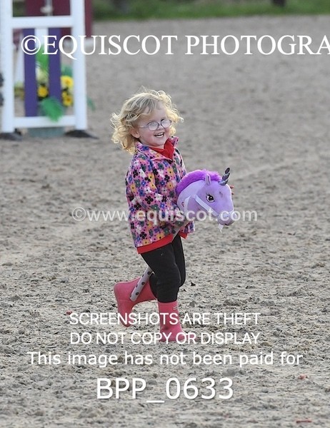BPP_0633 - HOBBY HORSE SHOWJUMPING CLASSES