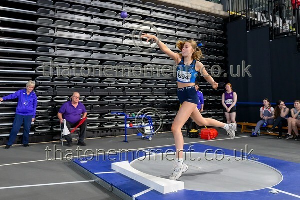 AgeInd25SAT-921757 - Field Female