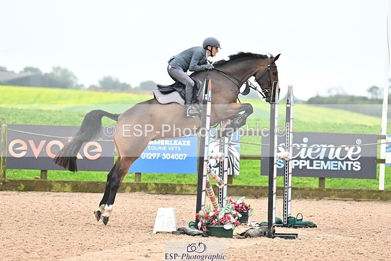 251003-112315-00429 - Cls 2 Newcomers and 1.10m