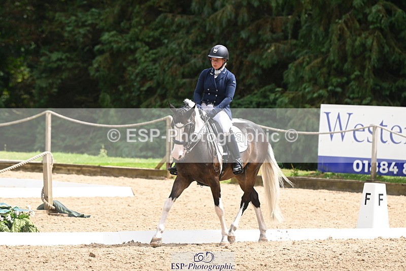 250720A-144422-11914 - 164-Dominique.Kinnaird-Perry-Pallas.Vanquish