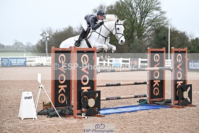 260130-132746-00561 - Cls 6 Foxhunter and 1.20m Open