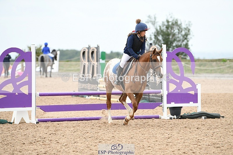 250807-102708-00147 - 70cm Round 1