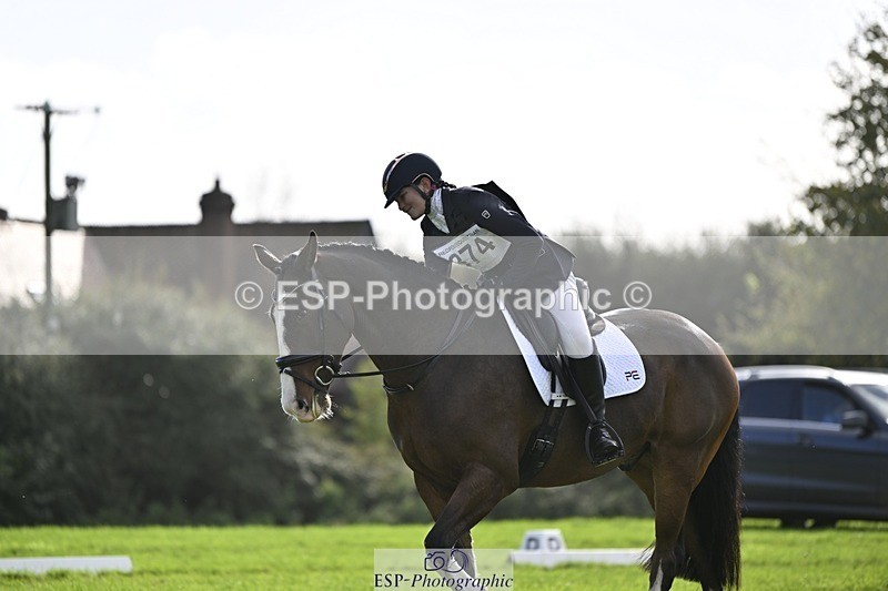 241025-120714-07018 - 374-Bella.Balian-BEECHWOOD.JOEY