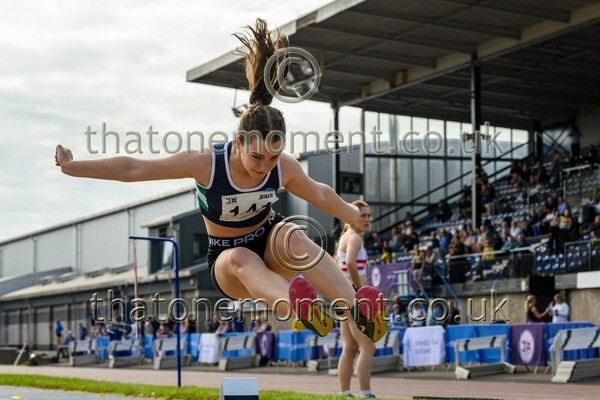 Sen25SUN-915113 - Field Female Set One