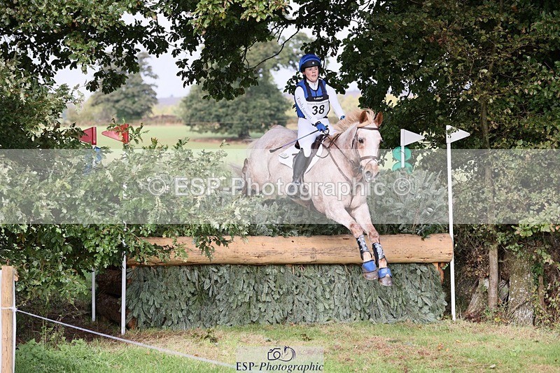 231020-111820-06738 - 038-IRISH.KONNECTION-Natasha.Anson-XC